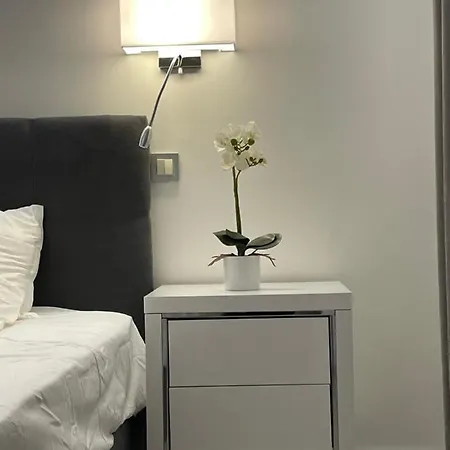 Apartment Lovely New By The Parliament *